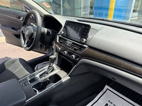 Used 2019 Honda Accord EX image 25