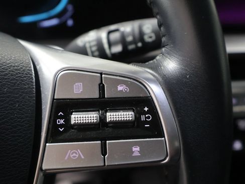 Used 2025 Kia Telluride S AWD/4WD image 33