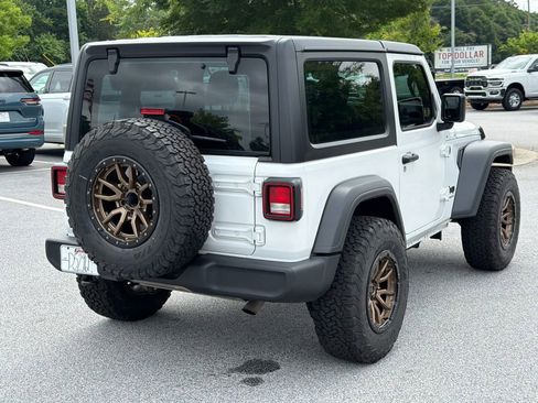 Used 2025 Jeep Wrangler Sport AWD/4WD image 7