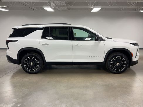 New 2026 Chevrolet Traverse LT w/ Sun and Wheel Package image 7