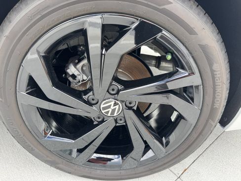 New 2025 Volkswagen Jetta SE image 33