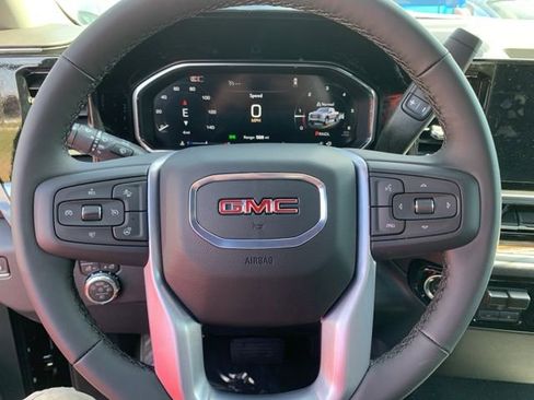 New 2026 GMC Sierra 1500 Elevation image 14
