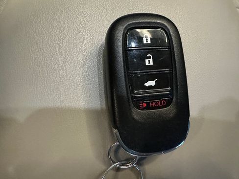 Used 2023 Honda HR-V LX image 17