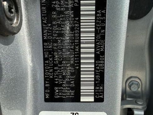 Used 2024 Toyota Camry SE w/ Convenience Package image 32