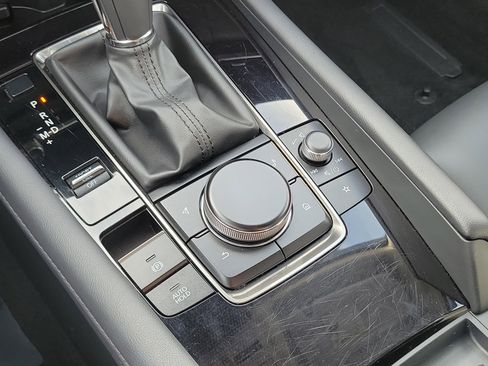 Used 2025 MAZDA MAZDA3 s image 21