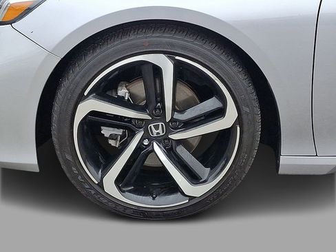 Used 2022 Honda Accord Sport image 8