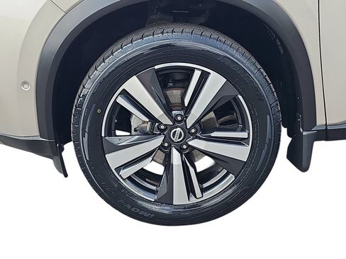 Used 2021 Nissan Rogue Platinum FWD image 31