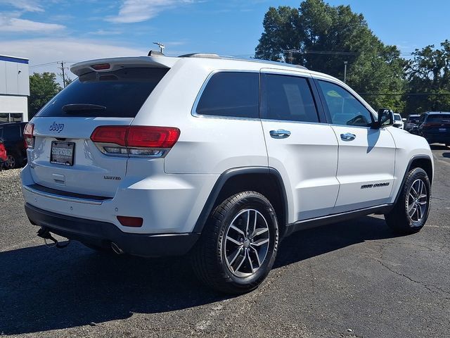 Used 2017 Jeep Grand Cherokee Limited AWD/4WD image 6