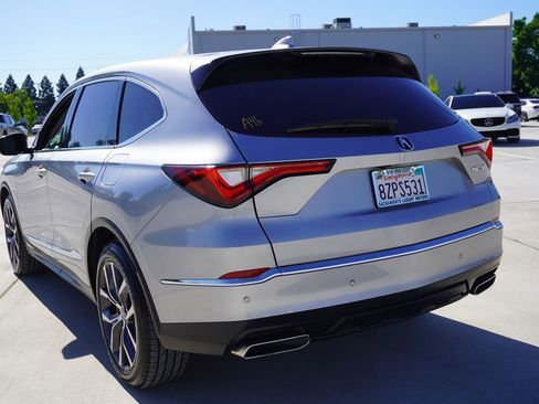 Used 2022 Acura MDX FWD w/ Technology Package image 12