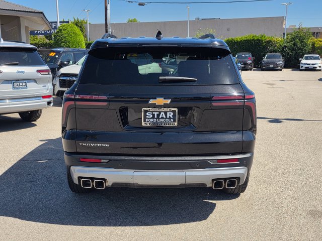 Used 2026 Chevrolet Traverse LT FWD image 5