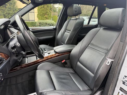 Used 2009 BMW X5 xDrive30i image 11