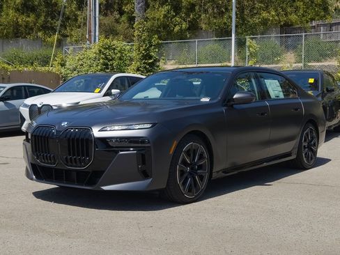 New 2026 BMW 760i xDrive AWD/4WD image 2