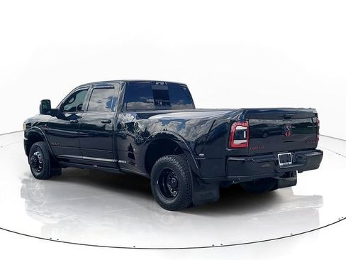 Used 2024 RAM 3500 Limited w/ Night Edition AWD/4WD image 7
