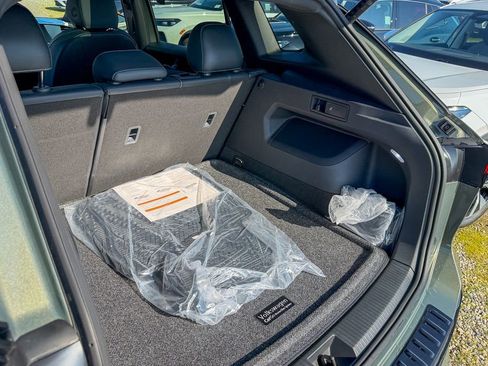 New 2026 Volkswagen Tiguan SE R-Line image 26