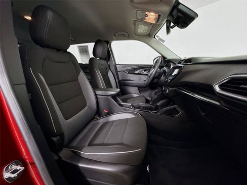 Used 2023 Chevrolet TrailBlazer LT w/ Convenience Package FWD image 27