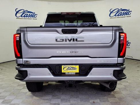 New 2026 GMC Sierra 2500 Denali Ultimate AWD/4WD image 4