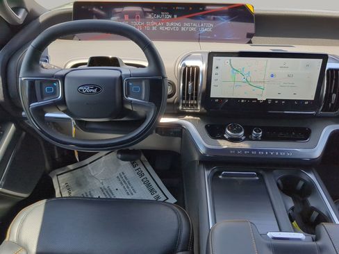 Used 2025 Ford Expedition Tremor AWD/4WD image 44
