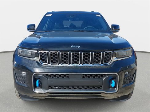 New 2024 Jeep Grand Cherokee Overland w/ Luxury Tech Group IV image 2