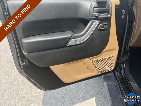 Certified 2017 Jeep Wrangler Unlimited Sahara w/ Max Tow Package AWD/4WD image 23