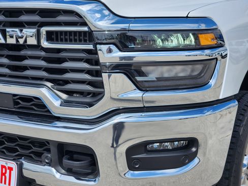 Used 2025 RAM 2500 Big Horn AWD/4WD image 8