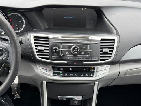 Used 2015 Honda Accord LX image 17