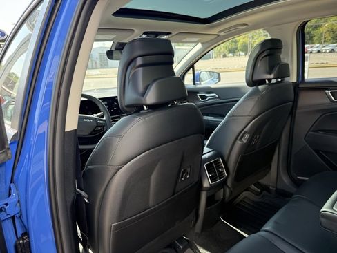 New 2026 Kia Sportage EX w/ EX Panorama Roof Package image 20