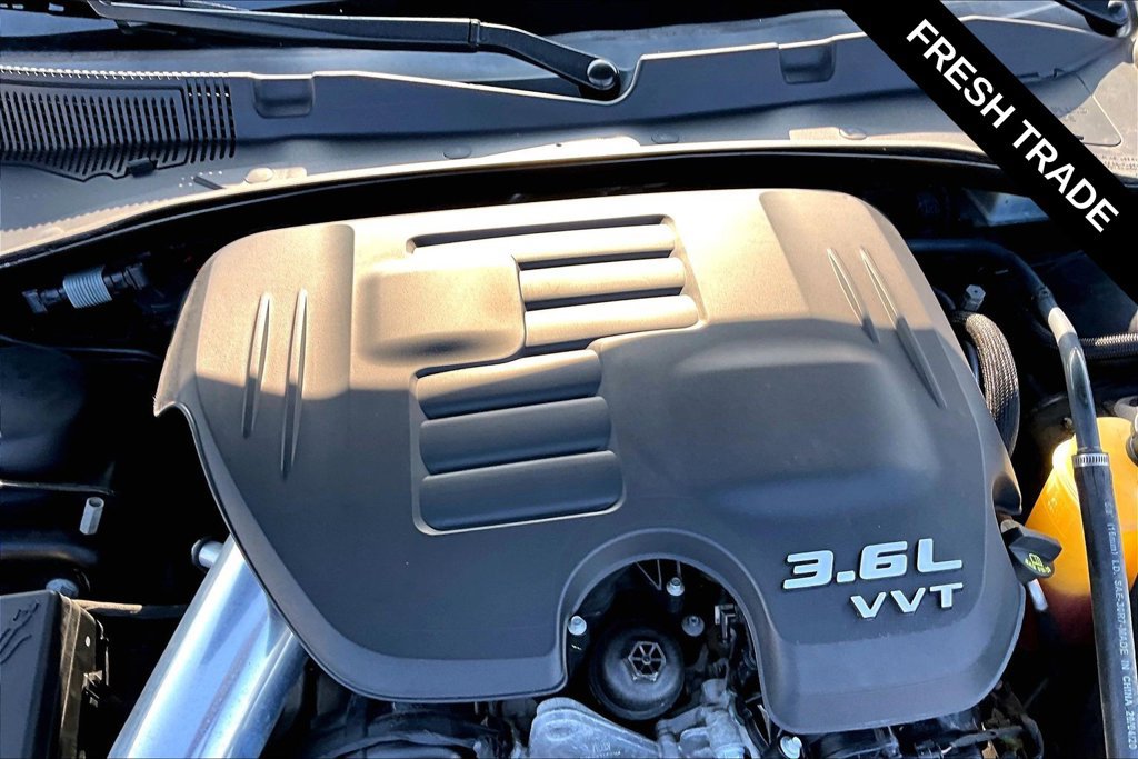 Used 2019 Dodge Charger SXT RWD image 29