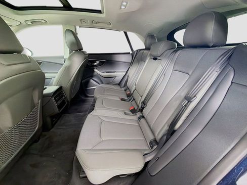 Used 2025 Audi Q8 Premium Plus image 27