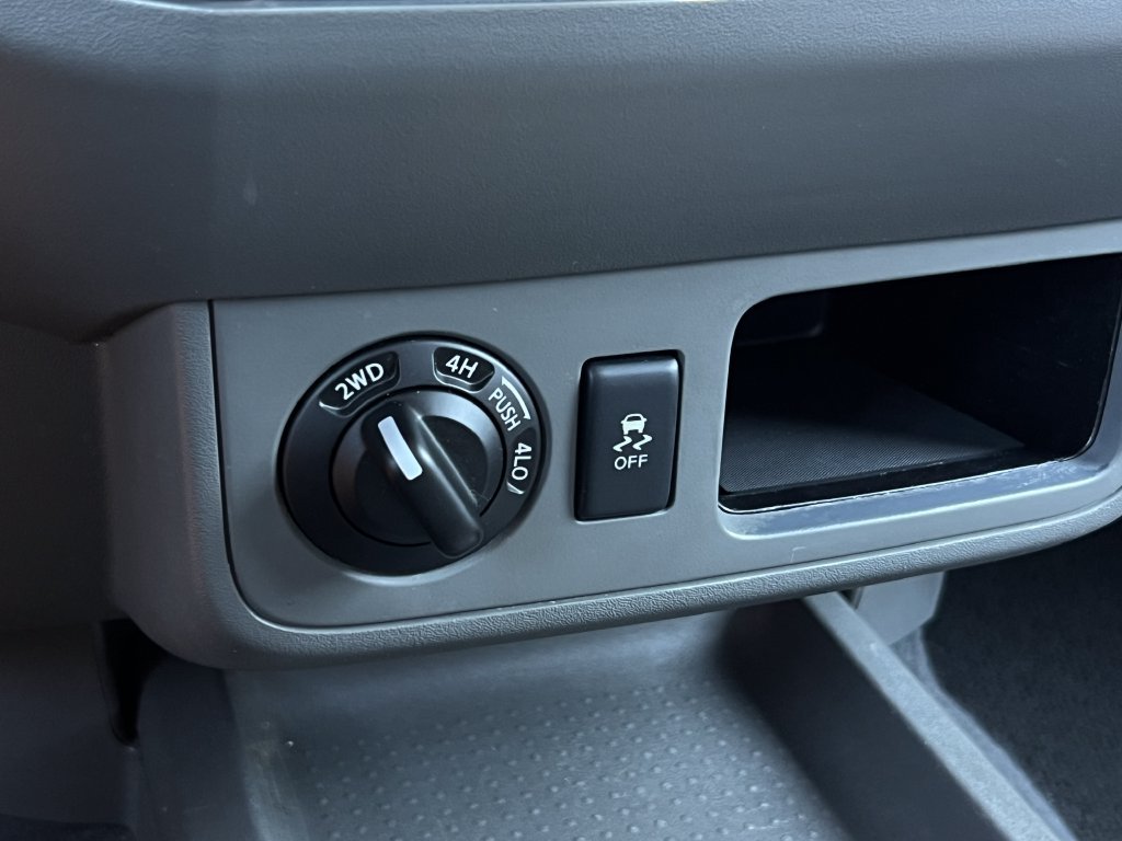 Used 2019 Nissan Frontier SV AWD/4WD image 34