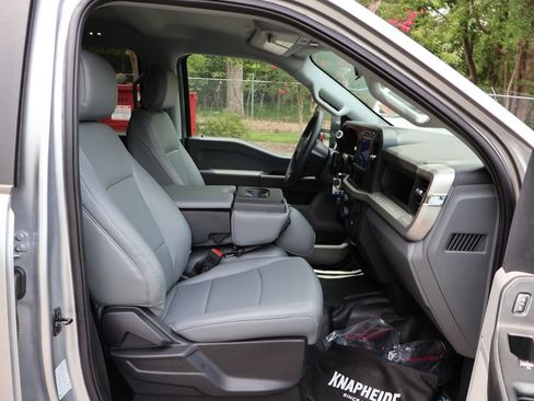 New 2024 Ford F350 XL w/ XL Chrome Package RWD image 22