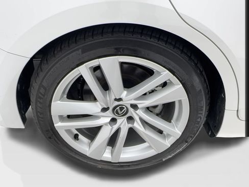 Used 2025 Lexus IS 300 w/ Comfort Package RWD image 16
