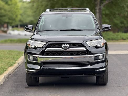 Used 2016 Toyota 4Runner Limited AWD/4WD image 4