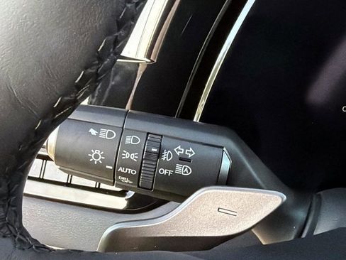 Used 2025 Lexus RX 350 w/ Convenience Package AWD/4WD image 31