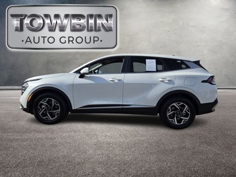 Certified 2024 Kia Sportage LX image 8