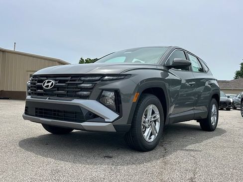 New 2026 Hyundai Tucson SE AWD/4WD image 1
