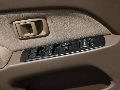 Used 2000 Toyota 4Runner 2WD w/ Upgrade Value Pkg 1 image 39