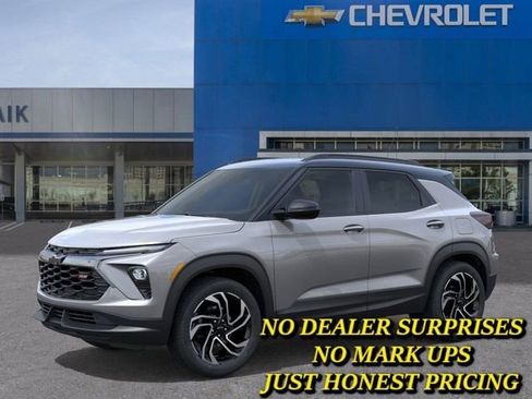 New 2026 Chevrolet TrailBlazer RS w/ Convenience Package image 2