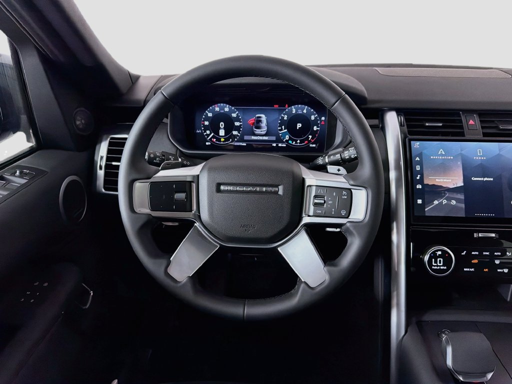 New 2026 Land Rover Discovery S AWD/4WD image 24