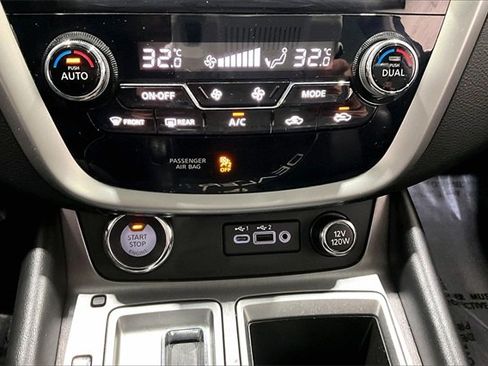 Used 2022 Nissan Murano SL image 16