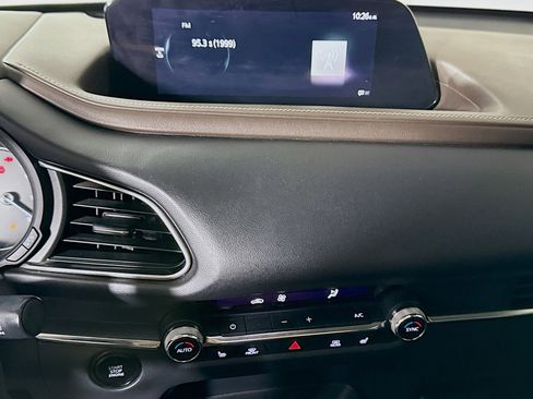 Used 2022 MAZDA CX-30 AWD 2.5 S w/ Premium Package image 18