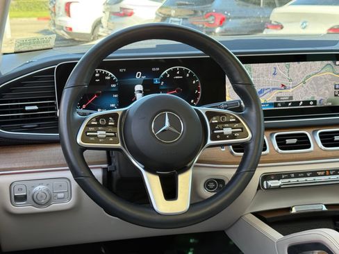 Used 2022 Mercedes-Benz GLS 450 4MATIC image 39