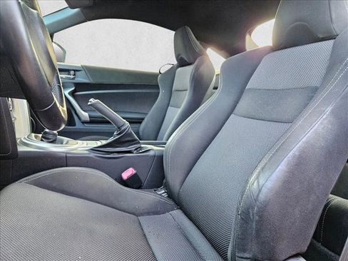 Used 2017 Toyota 86 image 10