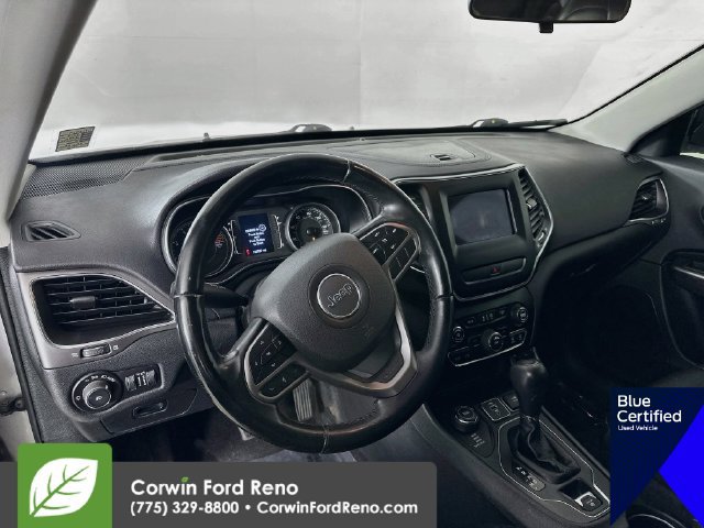 Used 2019 Jeep Cherokee Latitude Plus AWD/4WD image 11