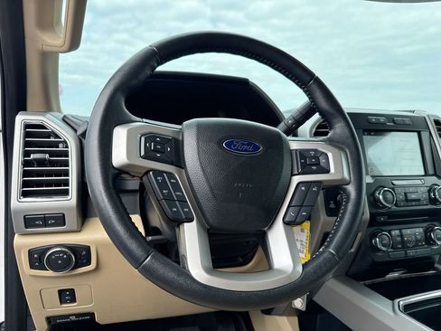 Used 2017 Ford F250 Lariat w/ Chrome Package image 11