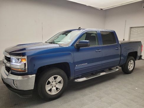 Used 2017 Chevrolet Silverado 1500 LT w/ LT Eassist Package image 2