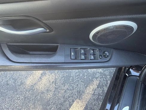 Used 2009 BMW M3 Convertible RWD image 23