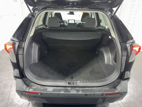 Used 2024 Toyota RAV4 XLE FWD image 31