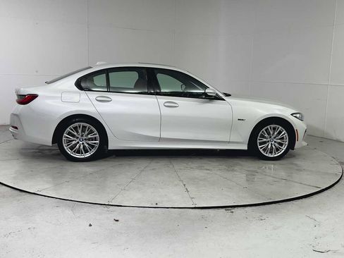 Used 2023 BMW 330e xDrive w/ Premium Package image 9