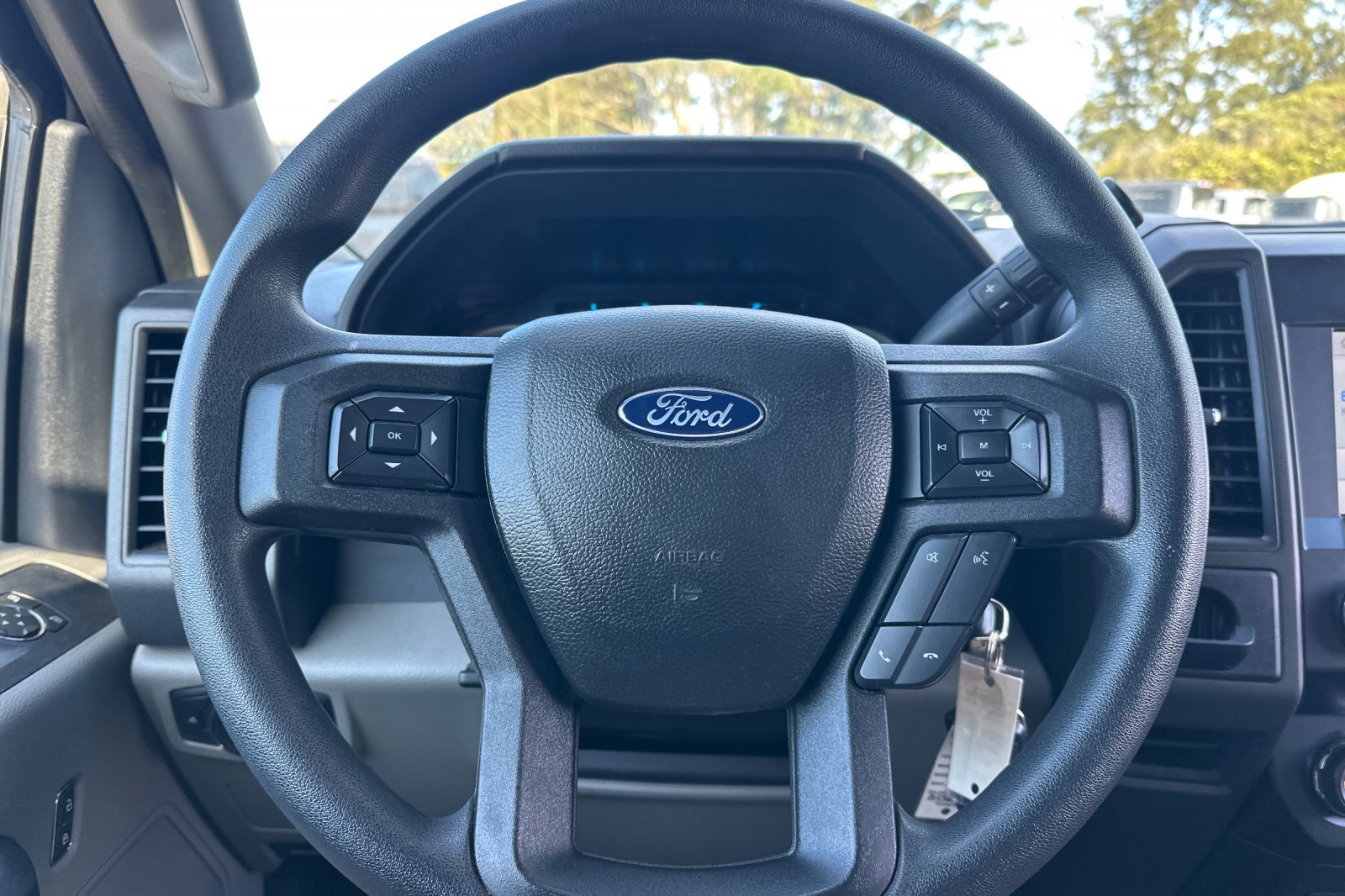 Used 2022 Ford F350 XL w/ Power Equipment Group RWD image 18