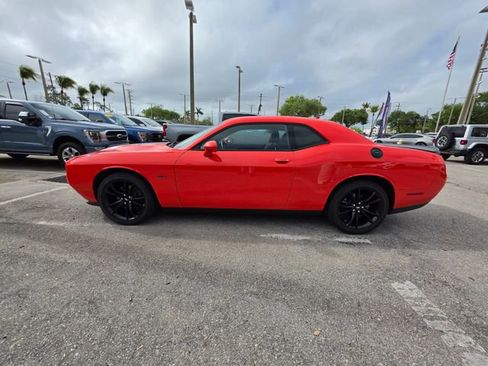 Used 2017 Dodge Challenger R/T Plus image 11